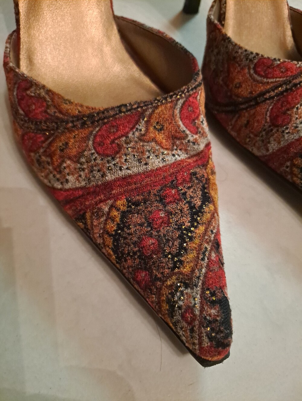 Women's Red Paisley Pointed-Toe Heels